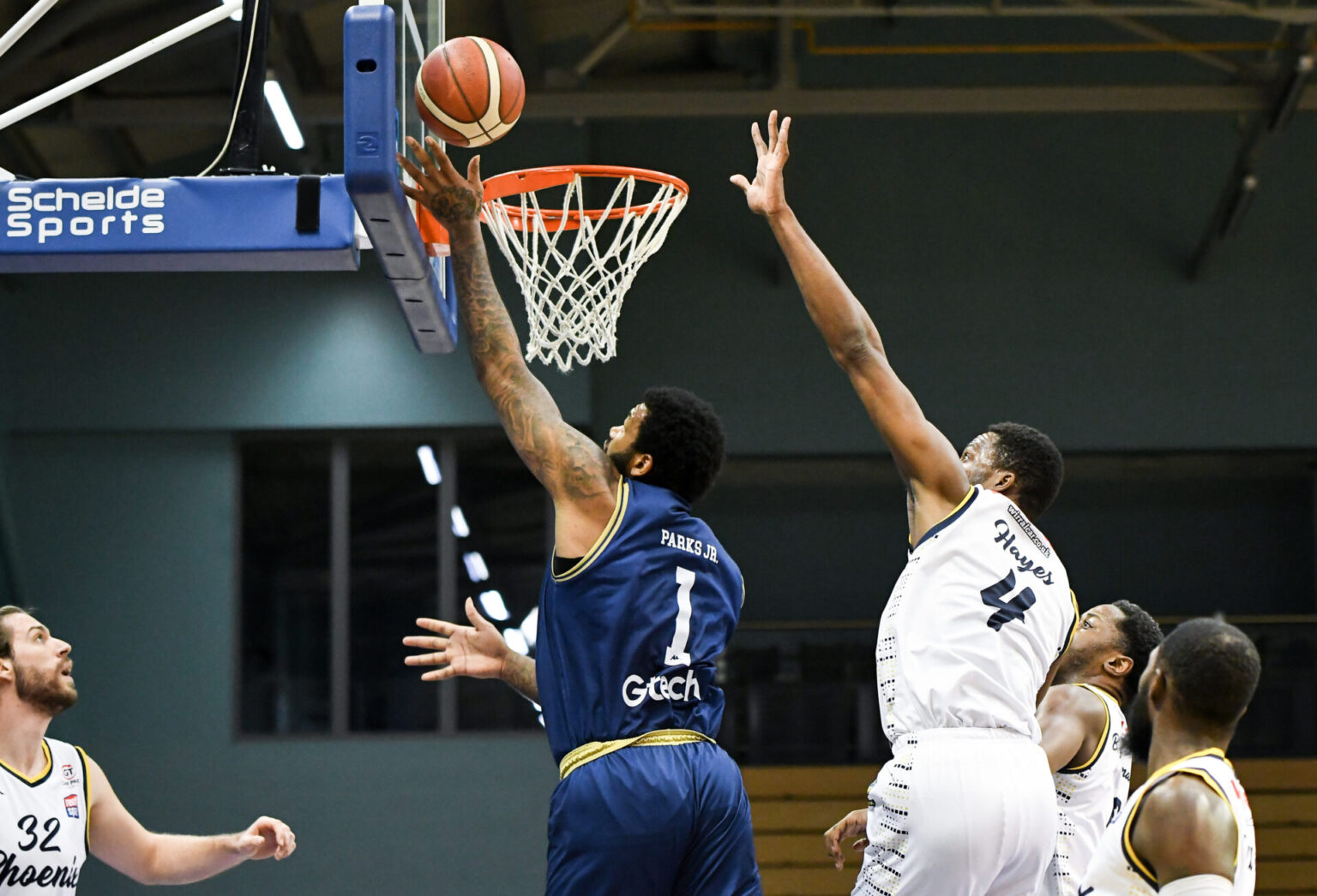 Worcester Wolves 83-76 Cheshire Phoenix - Worcester Wolves Basketball Club