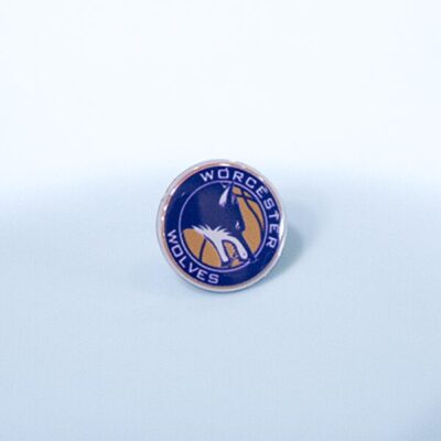 worcester wolves pin badge